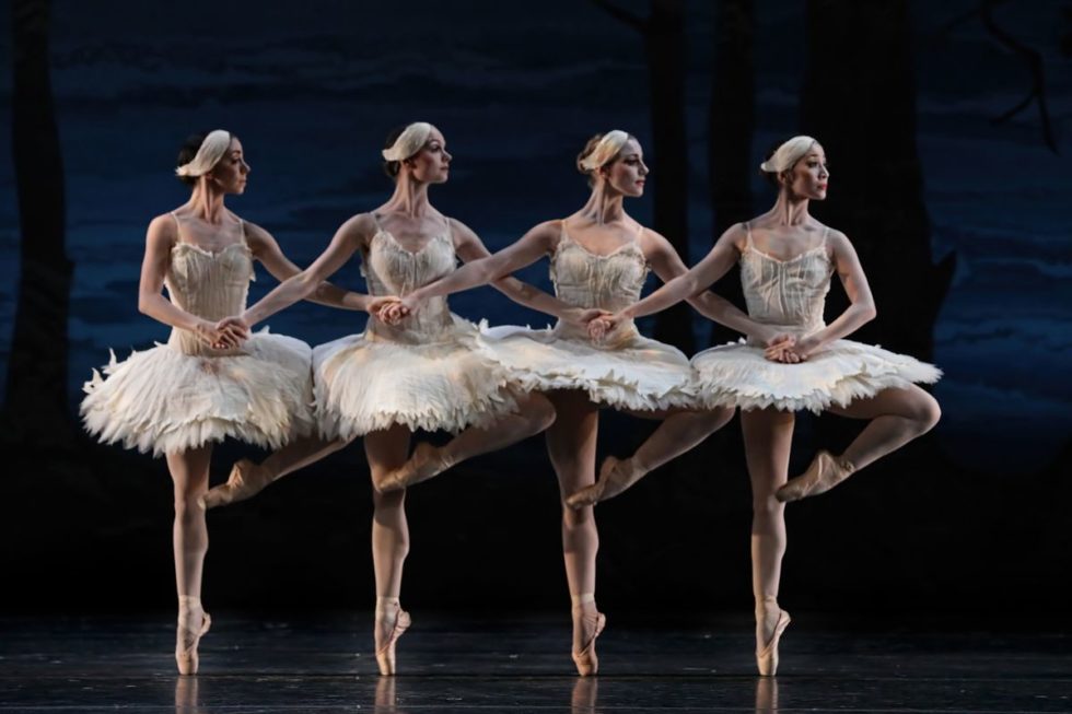 Houston Ballet Soloist Tyler Donatelli On The Power Of Teamwork In Swan Lakes Famous Cygnets Dance 