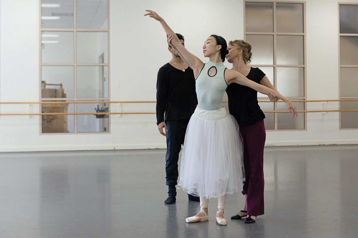 HOW WELL DO YOU KNOW YOUR PORT DE BRAS? 'Port de Bras' is a ballet
