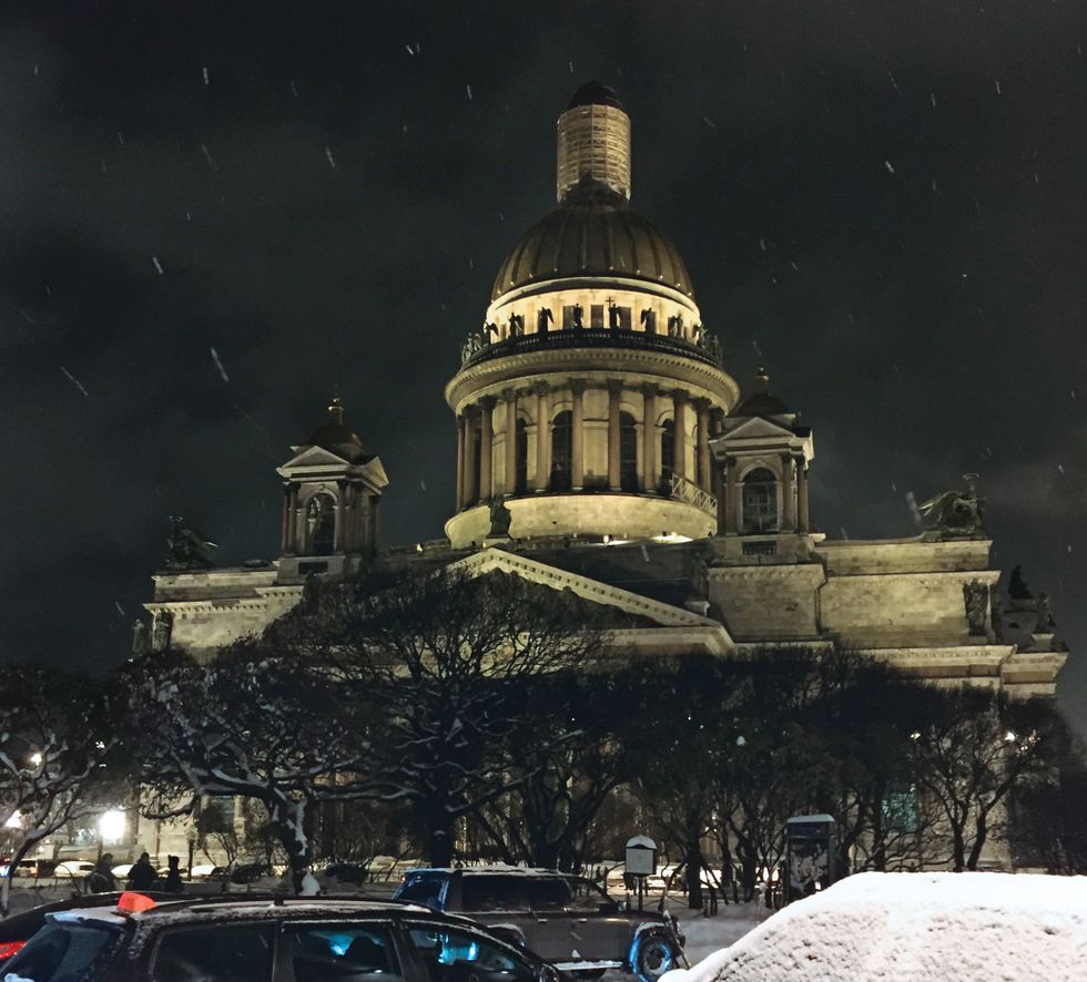 A snowy, evening picture of St. Isaac's Cathedral