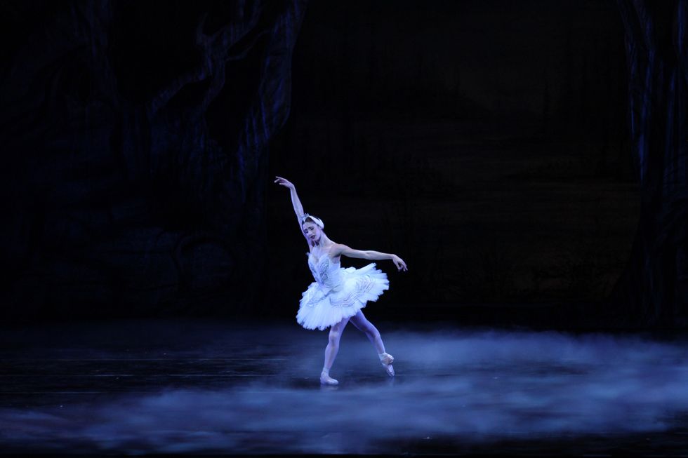 DeVenuta onstage in an Odette tutu