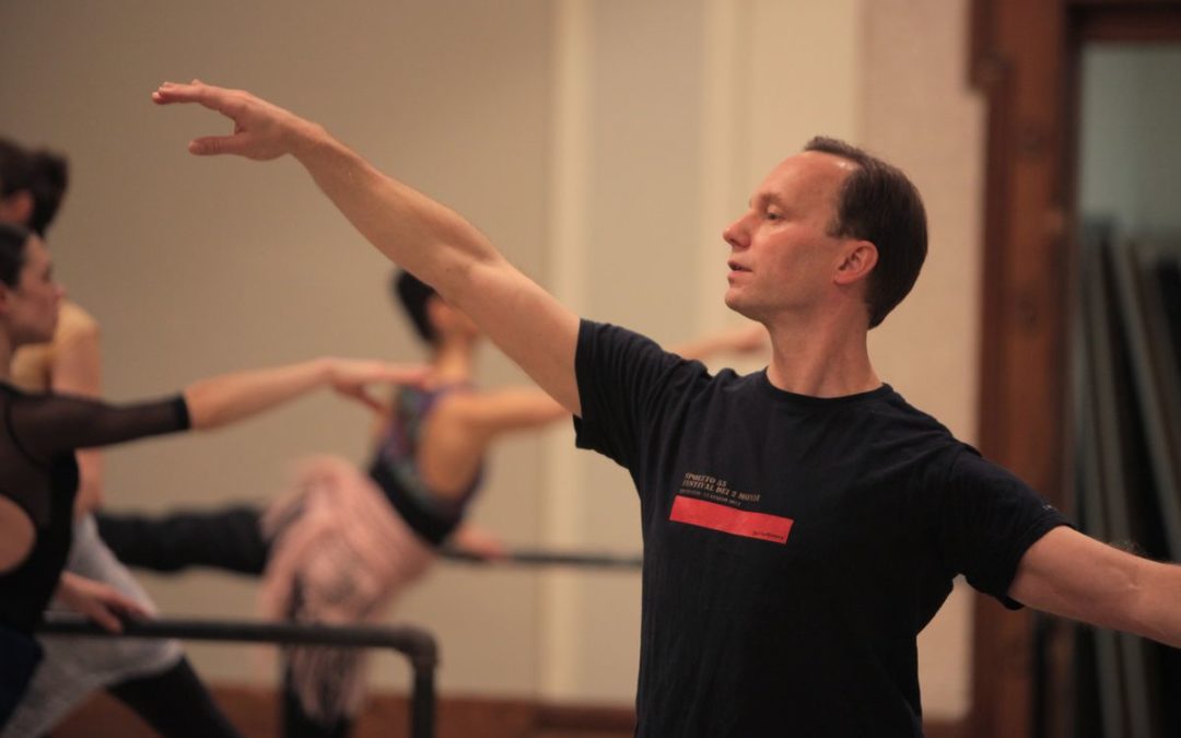 Peter Boal's Top Tips for Pirouettes en Dedans in Arabesque