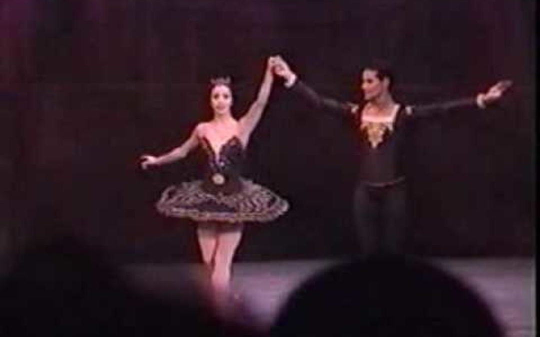 #TBT: Lorna Feijóo and José Manuel Carreño in Swan Lake (2000)
