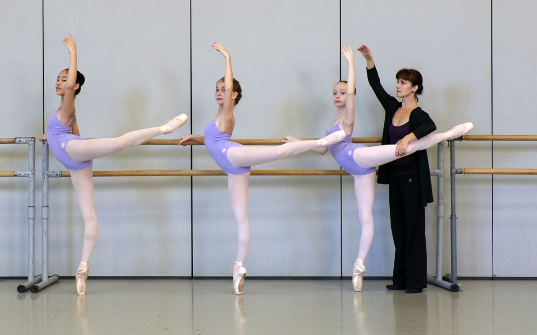 The Great Pointe Debate: 3 Approaches to Pointe Training, and the Whys Behind Them