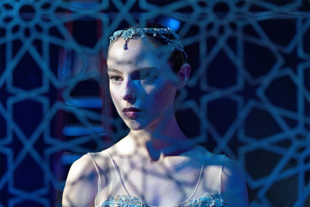 French Film Rise, avec Marion Barbeau du Ballet de l’Opéra de Paris, suit la transformation d’un danseur après une blessure